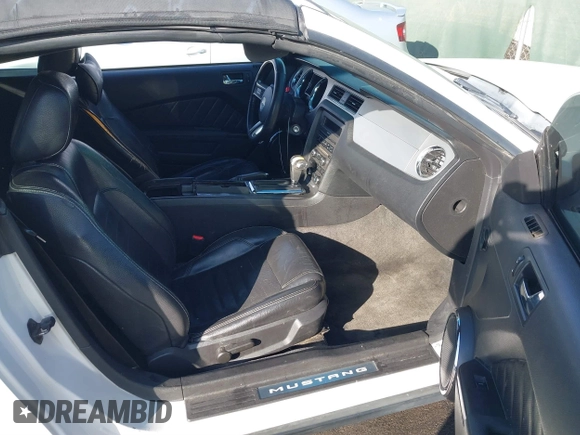 2012 Ford Mustang V6 with VIN 1ZVBP8EMXC5222287, listed as a IAAI auction lot 41478409 with 194,224 mi miles and . Bid and sale history available at carsss.com. Image 5.