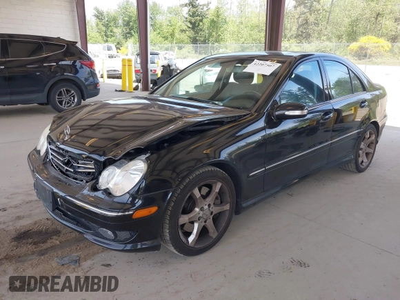 2007 Mercedes-Benz C 230 Sport z VIN WDBRF52H17F931750, wystawiony jako IAAI lot #42207507 z przebiegiem 164 202 mil mil oraz . Historia ofert i sprzedaży dostępna na DreamBid. Obrazek 17.