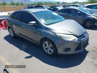 2013 Ford Focus SE z VIN 1FADP3F28DL291977, wystawiony jako IAAI lot #42194368 z przebiegiem 114 578 mil mil oraz . Historia ofert i sprzedaży dostępna na DreamBid. Obrazek 1.