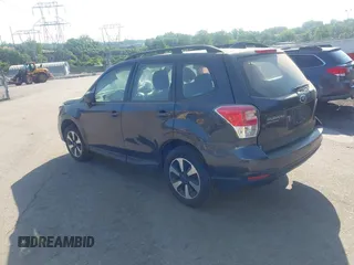 2018 Subaru Forester z VIN JF2SJABC6JH422894, wystawiony jako IAAI lot #42548743 z przebiegiem 66 628 mil mil oraz . Historia ofert i sprzedaży dostępna na DreamBid. Obrazek 3.