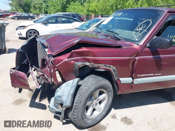 2001 Jeep Cherokee Sport with VIN 1J4FF48S51L516712, listed as a IAAI auction lot 42247399 with 323,576 mi miles and . Bid and sale history available at DreamBid. Image 18.