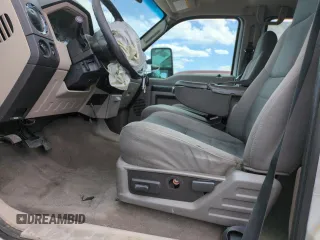 2010 Ford F-250 XL with VIN 1FTSW2B55AEA11379, listed as a Copart auction lot 62398055 with 155,397 mi miles and Salvage title. Bid and sale history available at DreamBid. Image 7.