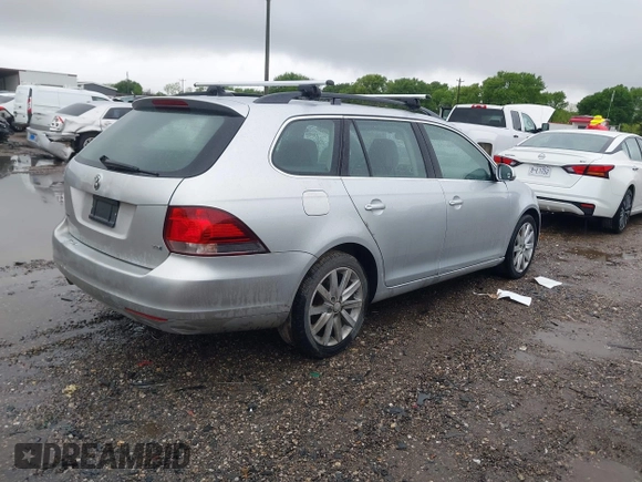 2011 Volkswagen Jetta TDI z VIN 3VWPL7AJ9BM649315, wystawiony jako IAAI lot #41908354 z przebiegiem 133 021 mil mil oraz . Historia ofert i sprzedaży dostępna na DreamBid. Obrazek 4.