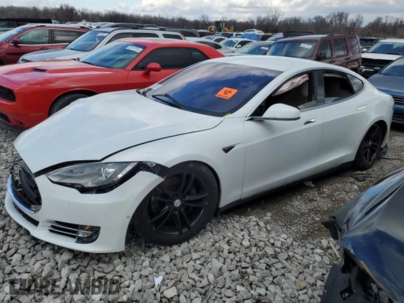 2015 Tesla Model S 85D with VIN 5YJSA1S21FF096032, listed as a Copart auction lot 80075234 with Not Provided miles and Clean Title. Bid and sale history available at carsss.com. Image 1.