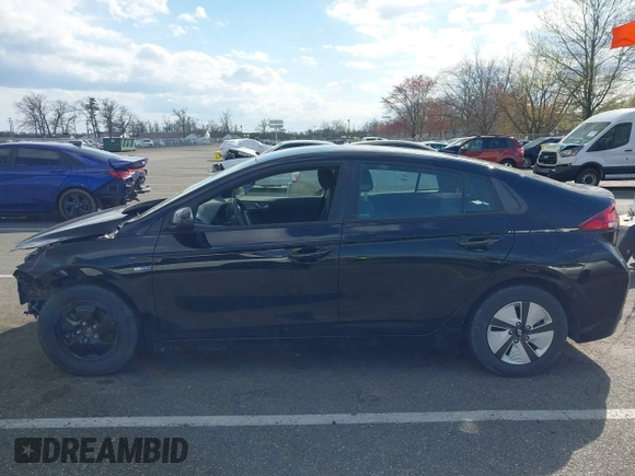 2020 Hyundai Ioniq Blue с VIN KMHC65LCXLU214579, выставлен на аукционе IAAI как лот 42026521 с пробегом 101 575 миль миль и . История ставок и продаж доступна на DreamBid. Изображение 14.