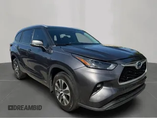 2022 Toyota Highlander Hybrid XLE z VIN 5TDGBRCH6NS545588, wystawiony jako Copart lot #61623435 z przebiegiem 202 158 mil mil oraz Czysty tytuł • Clean title. Historia ofert i sprzedaży dostępna na DreamBid. Obrazek 1.