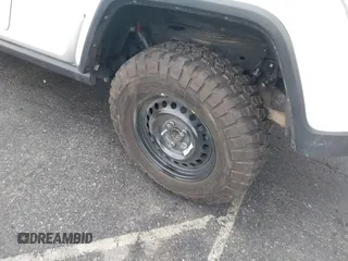 2022 Jeep Gladiator Willys with VIN 1C6HJTAG1NL148524, listed as a IAAI auction lot 41507693 with 42,004 mi miles and . Bid and sale history available at DreamBid. Image 6.