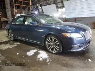 2017 Lincoln Continental Reserve with VIN 1LN6L9NP9H5610582, listed as a Copart auction lot 82686464 with 109,712 mi miles and Clean Title. Bid and sale history available at carsss.com. Image 4.