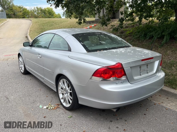 2006 Volvo C70 with VIN YV1MC68276J001385, listed as a Copart auction lot 72410764 with 109,543 mi miles and Clean Title. Bid and sale history available at carsss.com. Image 3.