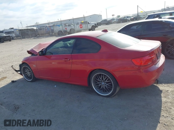 2011 BMW 3 Series 335i xDrive with VIN WBAKF9C53BE619424, listed as a IAAI auction lot 40989402 with 138,896 mi miles. Bid and sale history available at carsss.com. Image 13.