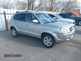 2007 Hyundai Tucson SE with VIN KM8JN72DX7U492369, listed as a IAAI auction lot 41665512 with 228,660 mi miles and . Bid and sale history available at DreamBid. Image 1.