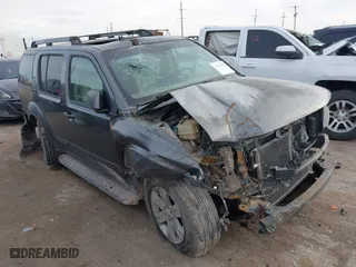 2005 Nissan Pathfinder SE with VIN 5N1AR18U05C707611, listed as a IAAI auction lot 41413932 with 260,777 mi miles. Bid and sale history available at carsss.com. Image 1.
