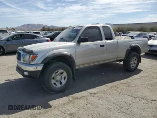 2002 Toyota Tacoma PreRunner with VIN 5TESM92N22Z071780, listed as a Copart auction lot 47476785 with 200,728 mi miles and Salvage title. Bid and sale history available at DreamBid. Image 1.