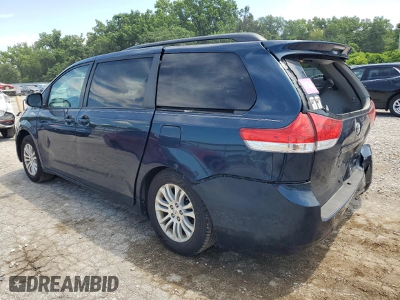 2011 Toyota Sienna XLE AAS с VIN 5TDYK3DCXBS040850, выставлен на аукционе Copart как лот 62155435 с пробегом 220 599 миль миль и Списание • Salvage title. История ставок и продаж доступна на DreamBid. Изображение 2.