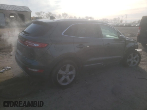 2017 Lincoln MKC Premiere z VIN 5LMCJ1D90HUL28606, wystawiony jako Copart lot #44211405 z przebiegiem 110 804 mil mil oraz Szkoda całkowita • Salvage title. Historia ofert i sprzedaży dostępna na DreamBid. Obrazek 3.