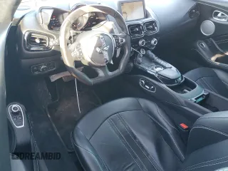 2020 Aston Martin Vantage z VIN SCFSMGAW8LGN02874, wystawiony jako Copart lot #85167724 z przebiegiem 40 848 mil mil oraz Szkoda całkowita • Salvage title. Historia ofert i sprzedaży dostępna na DreamBid. Obrazek 8.