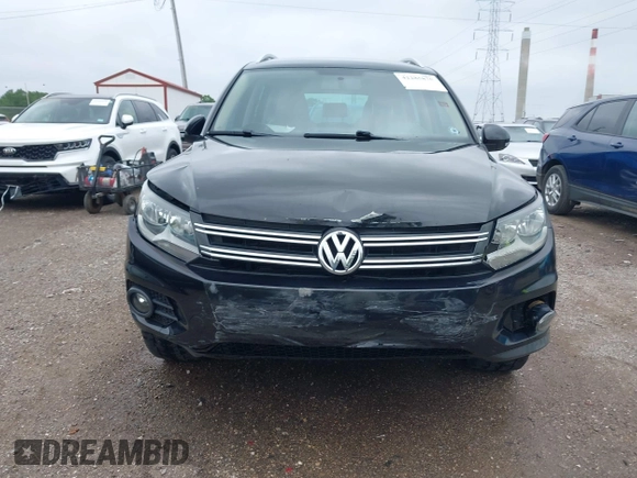 2012 Volkswagen Tiguan SE z VIN WVGBV7AX0CW558863, wystawiony jako IAAI lot #42285870 z przebiegiem 158 521 mil mil oraz . Historia ofert i sprzedaży dostępna na DreamBid. Obrazek 12.
