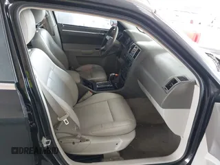 2007 Chrysler 300 Touring with VIN 2C3KA53G17H869258, listed as a IAAI auction lot 42399212 with 237,633 mi miles and . Bid and sale history available at DreamBid. Image 5.
