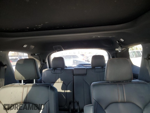 2025 Honda Pilot TrailSport with VIN 5FNYG1H65SB004479, listed as a Copart auction lot 48362735 with 7,582 mi miles and Salvage Title. Bid and sale history available at carsss.com. Image 10.