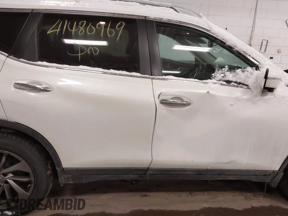 2015 Nissan Rogue SL with VIN 5N1AT2MT2FC836925, listed as a IAAI auction lot 41480969 with 152,210 mi miles. Bid and sale history available at carsss.com. Image 6.