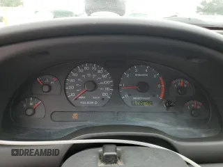 2004 Ford Mustang Standard с VIN 1FAFP406X4F150045, выставлен на аукционе Copart как лот 55418045 с пробегом 152 285 миль миль и Списание • Salvage title. История ставок и продаж доступна на DreamBid. Изображение 9.