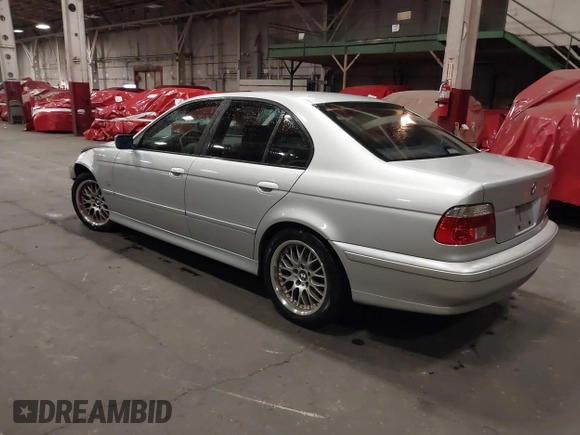 2003 BMW 5 Series 530iA with VIN WBADT63483CK43601, listed as a IAAI auction lot 41808414 with 132,050 mi miles. Bid and sale history available at carsss.com. Image 3.