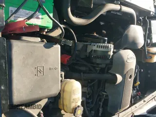 2006 Chevrolet Silverado 1500 LT3 с VIN 2GCEK13T561135578, выставлен на аукционе IAAI как лот 42717006 с пробегом 260 978 миль миль и . История ставок и продаж доступна на DreamBid. Изображение 19.