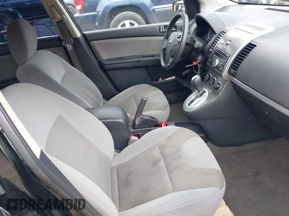 2012 Nissan Sentra SR z VIN 3N1AB6AP4CL693100, wystawiony jako IAAI lot #42028543 z przebiegiem 171 201 mil mil oraz . Historia ofert i sprzedaży dostępna na DreamBid. Obrazek 5.