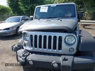 2016 Jeep Wrangler Unlimited Sport RHD с VIN 1C4BJWKG2GL340536, выставлен на аукционе IAAI как лот 42216451 с пробегом 179 117 миль миль и . История ставок и продаж доступна на DreamBid. Изображение 12.