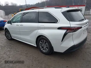 2023 Toyota Sienna XLE с VIN 5TDJRKEC7PS157721, выставлен на аукционе IAAI как лот 41687181 с пробегом 30 351 миль миль и . История ставок и продаж доступна на DreamBid. Изображение 3.