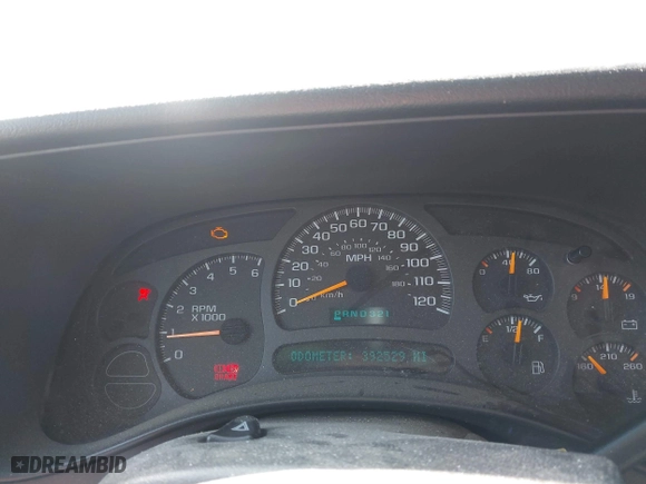 2003 Chevrolet Silverado 1500 LS with VIN 2GCEC19XX31393503, listed as a IAAI auction lot 41872530 with 392,529 mi miles. Bid and sale history available at carsss.com. Image 7.