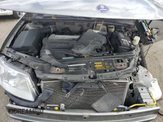 2004 Saab 9-3 z VIN YS3FB49S441044947, wystawiony jako Copart lot #46432215 z przebiegiem 130 366 mil mil oraz Szkody całkowita. Historia ofert i sprzedaży dostępna na DreamBid. Obrazek 11.