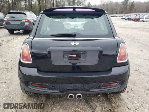 2012 MINI Hardtop S with VIN WMWSV3C56CT385518, listed as a Copart auction lot 48156265 with 146,614 mi miles and Clean title. Bid and sale history available at DreamBid. Image 6.