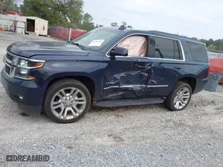 2019 Chevrolet Tahoe LT with VIN 1GNSCBKC7KR133119, listed as a IAAI auction lot 41570650 with 114,575 mi miles. Bid and sale history available at carsss.com. Image 14.