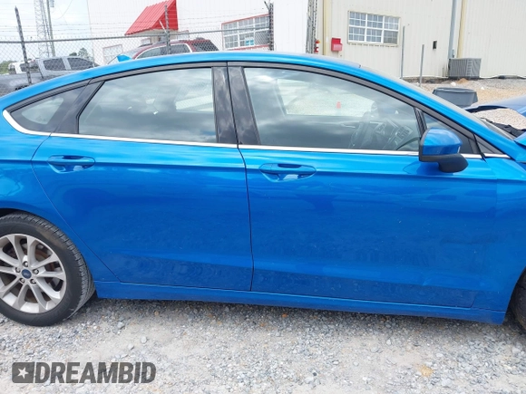 2020 Ford Fusion SE with VIN 3FA6P0HD4LR195267, listed as a IAAI auction lot 42010448 with 97,603 mi miles and . Bid and sale history available at DreamBid. Image 13.