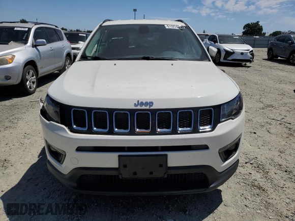 2018 Jeep Compass Latitude z VIN 3C4NJCBB8JT495295, wystawiony jako Copart lot #61054315 z przebiegiem 50 324 mil mil oraz Szkoda całkowita • Salvage title. Historia ofert i sprzedaży dostępna na DreamBid. Obrazek 5.