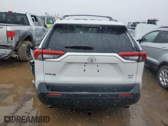 2024 Toyota RAV4 XLE Premium with VIN 2T3A1RFV6RW426566, listed as a Copart auction lot 48033405 with 8,000 mi miles and Salvage Title. Bid and sale history available at carsss.com. Image 6.