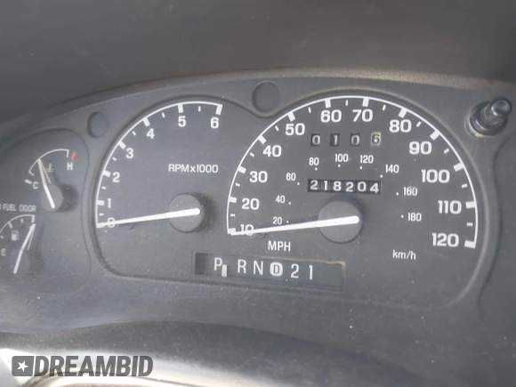 2000 Ford Explorer Eddie Bauer с VIN 1FMDU64E8YZC68666, выставлен на аукционе IAAI как лот 41907569 с пробегом 218 204 миль миль и . История ставок и продаж доступна на DreamBid. Изображение 7.