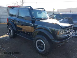 2021 Ford Bronco с VIN 1FMDE5CH7MLA63629, выставлен на аукционе IAAI как лот 41065377 с пробегом Не указан миль и . История ставок и продаж доступна на DreamBid. Изображение 1.