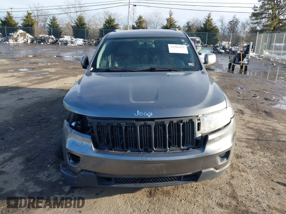 2011 Jeep Grand Cherokee 70th Anniversary with VIN 1J4RR4GT6BC715848, listed as a IAAI auction lot 41562152 with 119,910 mi miles. Bid and sale history available at carsss.com. Image 12.