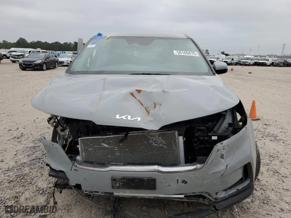 2024 Kia Carnival EX with VIN KNDNC5H33R6433489, listed as a Copart auction lot 50169475 with 13,894 mi miles and Salvage Title. Bid and sale history available at carsss.com. Image 5.