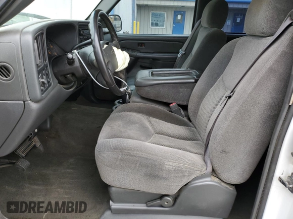 2005 Chevrolet Silverado 1500 LS z VIN 2GCEC19T551358173, wystawiony jako Copart lot #54728615 z przebiegiem 177 799 mil mil oraz Szkoda całkowita • Salvage title. Historia ofert i sprzedaży dostępna na DreamBid. Obrazek 7.