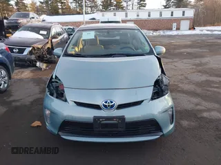 2015 Toyota Prius Four with VIN JTDKN3DU6F1881203, listed as a IAAI auction lot 41424011 with 142,693 mi miles. Bid and sale history available at carsss.com. Image 13.