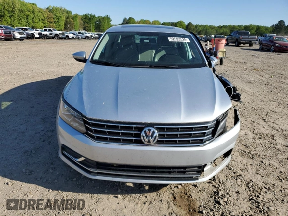 2019 Volkswagen Passat Wolfsburg Edition z VIN 1VWLA7A38KC009068, wystawiony jako Copart lot #52693525 z przebiegiem 168 451 mil mil oraz Szkoda całkowita • Salvage title. Historia ofert i sprzedaży dostępna na DreamBid. Obrazek 5.