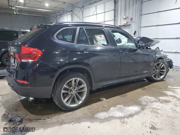 2013 BMW X1 xDrive28i with VIN WBAVL1C59DVR91604, listed as a Copart auction lot 43875845 with 0 mi miles and Salvage Title. Bid and sale history available at carsss.com. Image 3.