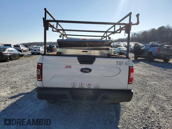 2018 Ford F-150 XL with VIN 1FTMF1C5XJKE11733, listed as a Copart auction lot 86049854 with 229,238 mi miles and Clean title. Bid and sale history available at DreamBid. Image 6.