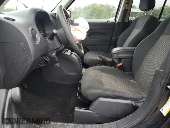2011 Jeep Patriot Sport with VIN 1J4NT1GA1BD102771, listed as a Copart auction lot 72890744 with 124,327 mi miles and Salvage title. Bid and sale history available at DreamBid. Image 7.