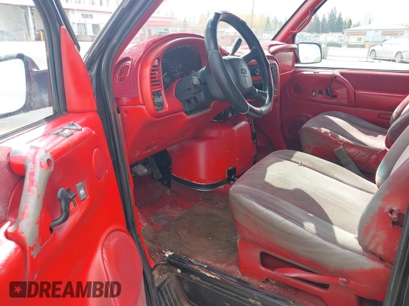 2003 Chevrolet Astro with VIN 1GNEL19X33B118742, listed as a IAAI auction lot 41994081 with 219,333 mi miles. Bid and sale history available at carsss.com. Image 5.