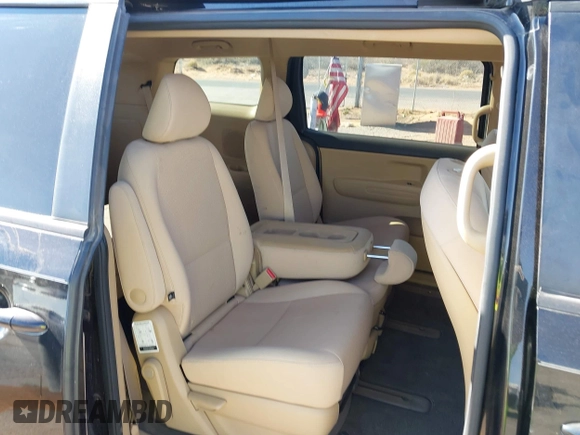 2017 Kia Sedona LX with VIN KNDMB5C19H6242338, listed as a IAAI auction lot 41916438 with 77,404 mi miles and . Bid and sale history available at DreamBid. Image 8.