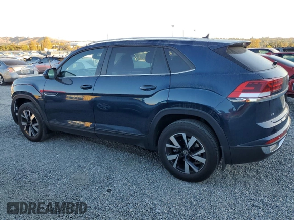 2023 Volkswagen Atlas SE with VIN 1V2DC2CAXPC206359, listed as a Copart auction lot 81641894 with 28,921 mi miles and Salvage title. Bid and sale history available at DreamBid. Image 2.